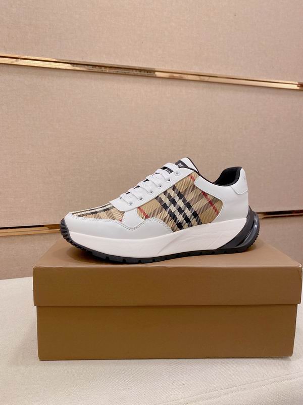 2026 Burberry �еͰ��˶�Ь 0114
