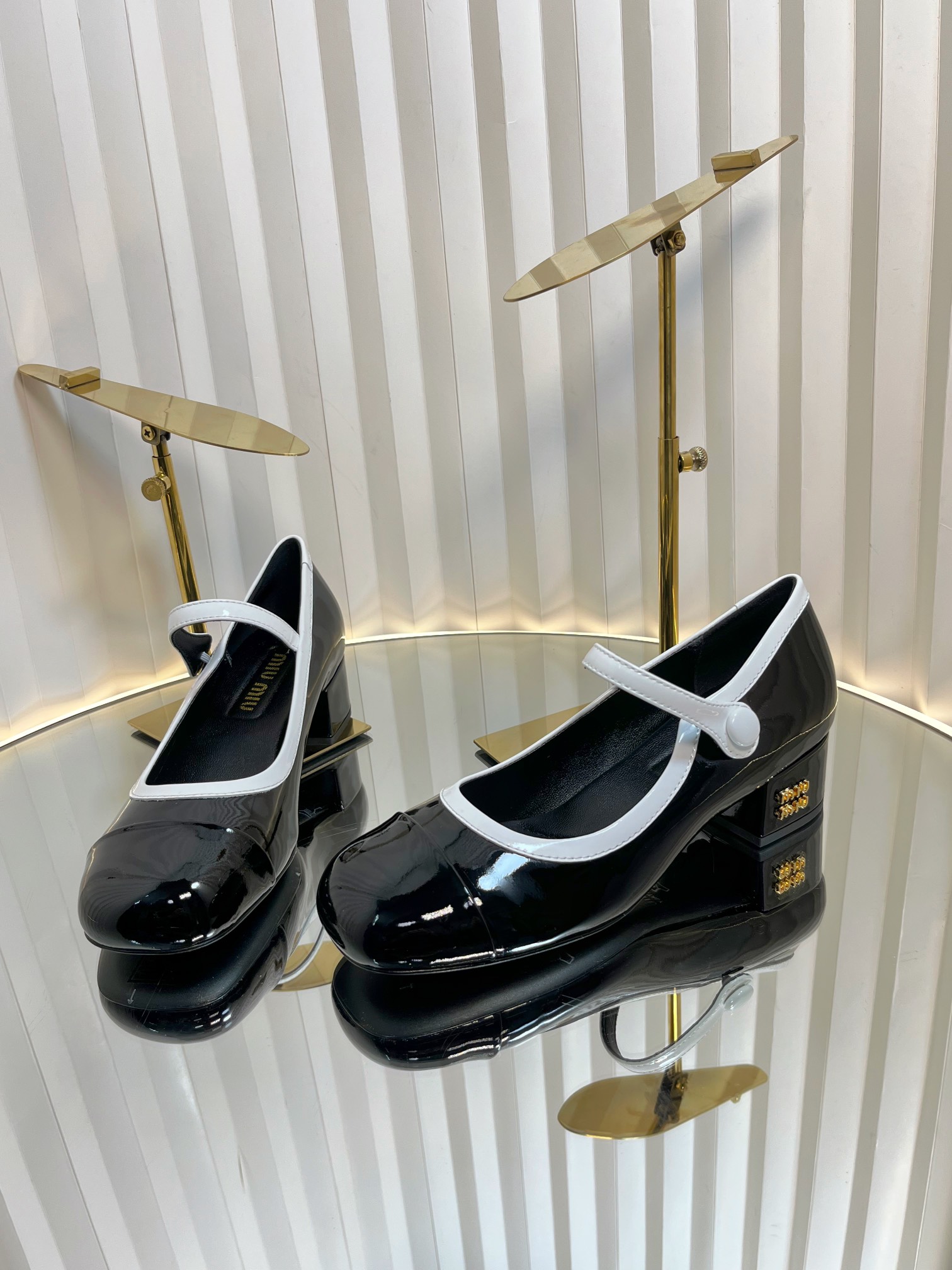 2025 Miumiu Ů��Ь 0816