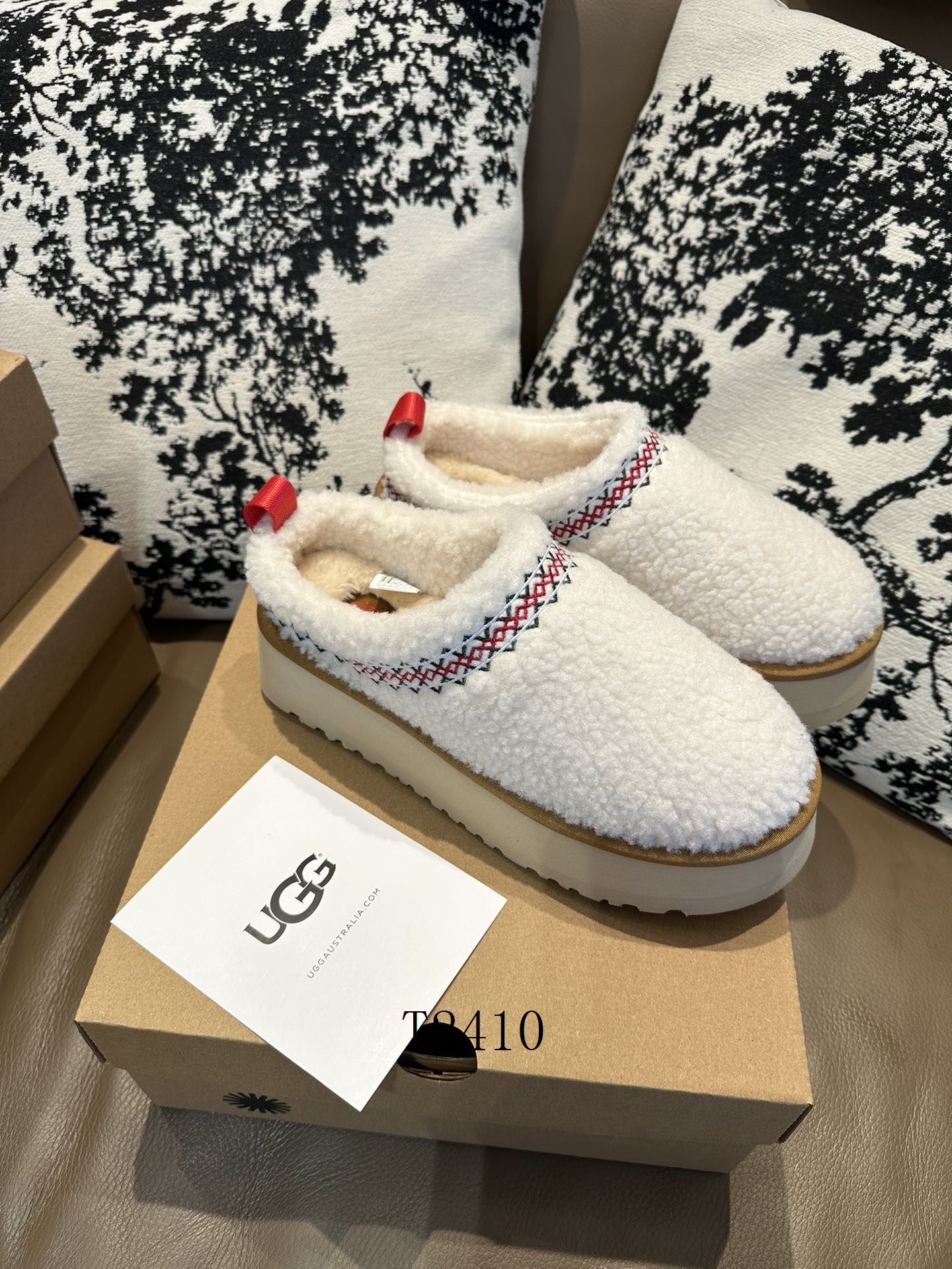 UGG sz35-40 h1003