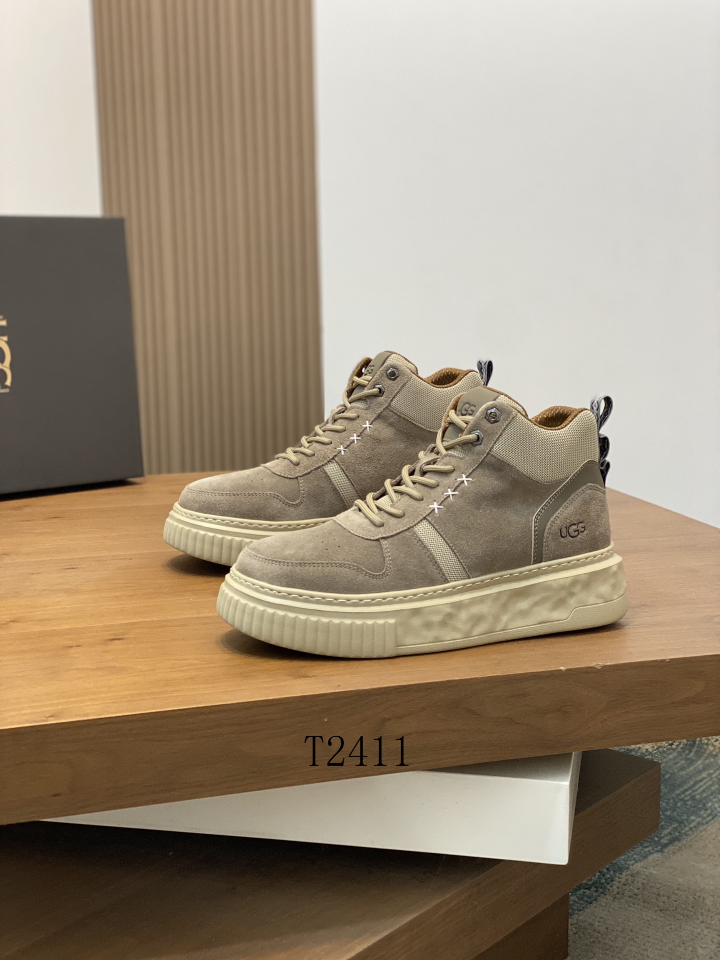 UGG sz38-46 h1104