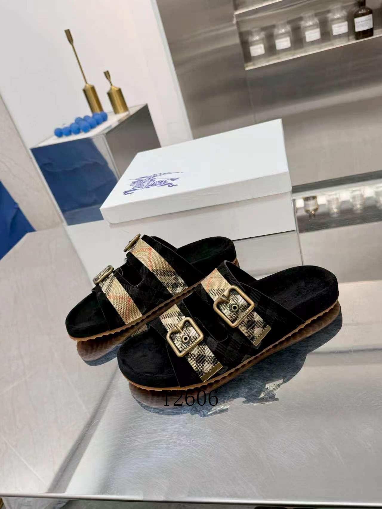 Burberry sz38-45 h0602