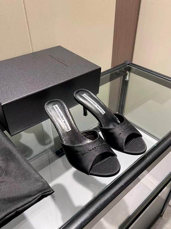 2026 Alexander Wang �߸�Ь 0813
