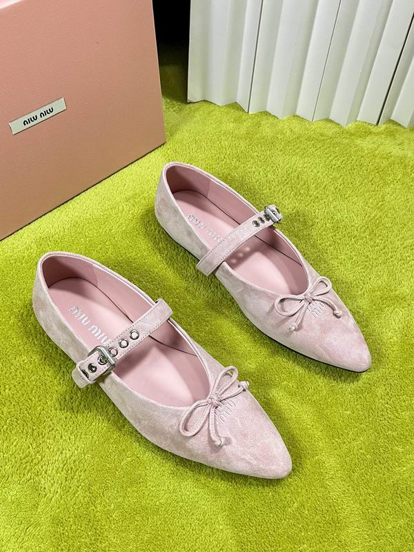 MiuMiu 35-41 mns0802