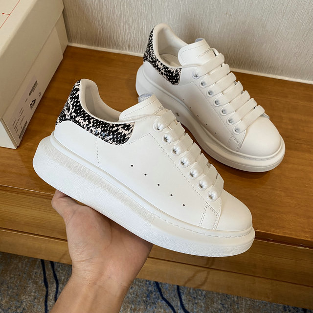 21815026 SZ 35-44