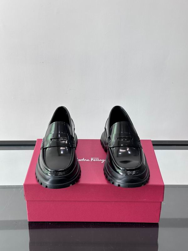 Ferragamo sz39-44 mns0915