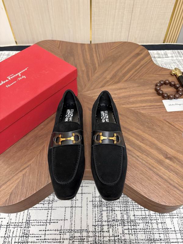 Ferragamo sz38-44 mns0901