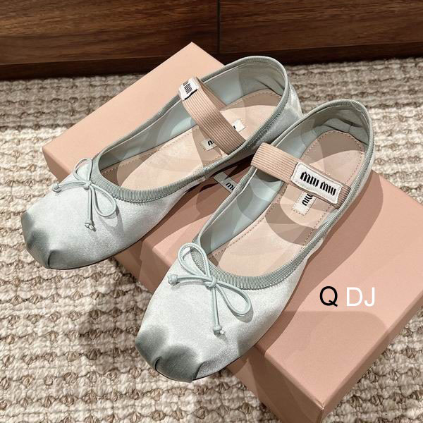 MiuMiu ��Ь Ts