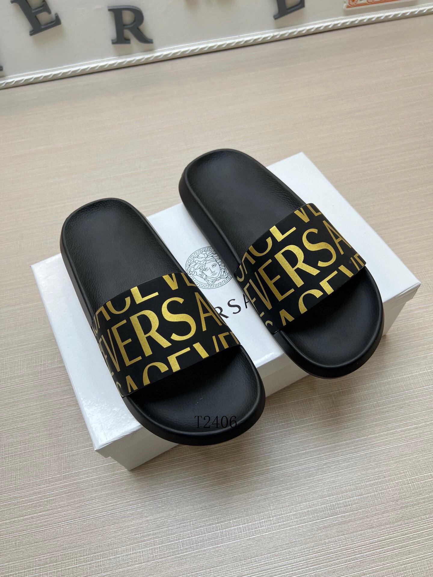 Versace ����Ь 0319